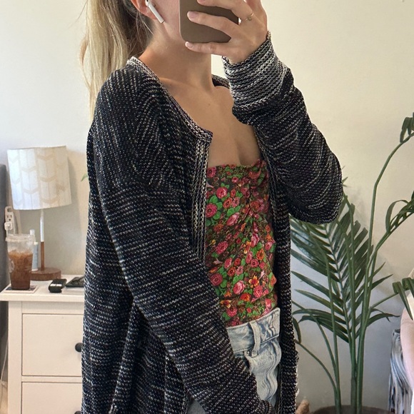 Relaxed oversized knit cardigan - Picture 4 of 8